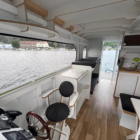 Hausboot Rollyboot Evolution 2- Feste Am Steg