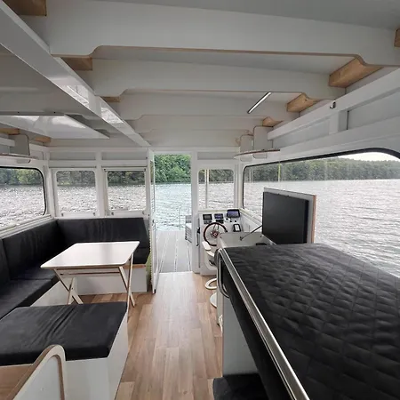 Hausboot Rollyboot Evolution 2- Feste Am Steg